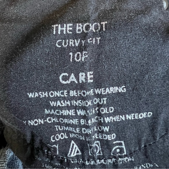 ✨Ann Taylor 5 pockets Bootcut Jeans/Denim - Picture 2 of 5